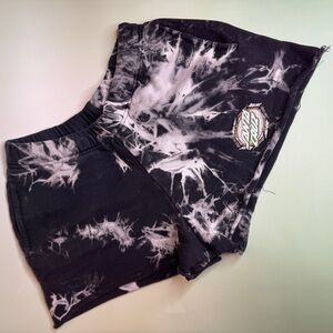 Santa Cruz black and white tie-dye lounge shorts size S